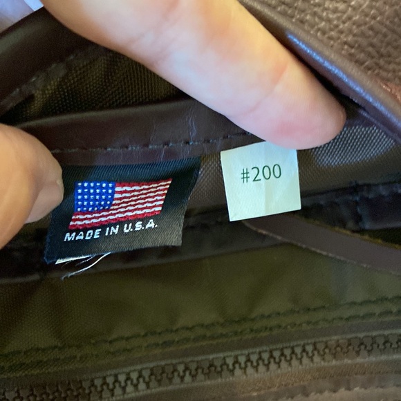 Over Under Shoulder Bag handcrafted in USA 100% Leather Bag - Picture 5 of 16